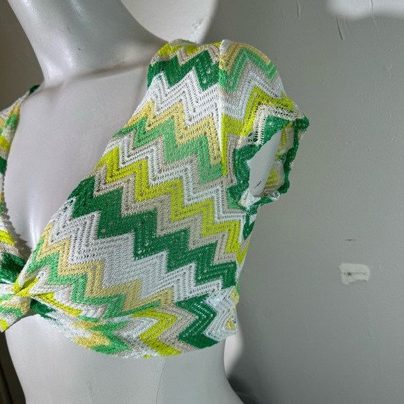 Jolie & Joy Chevron Knit Crop Top retro yellow green twist front Size Small - Picture 6 of 15